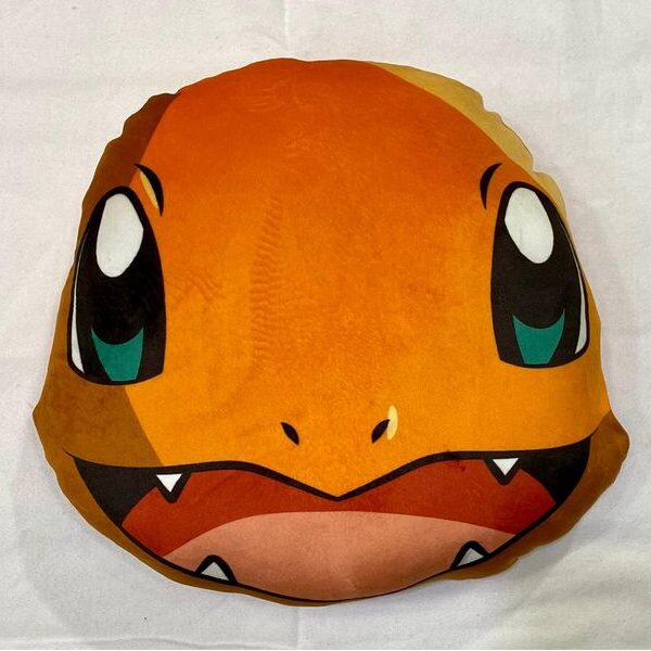 ALMOHADA POKEMON CHARMANDER 45X40 APROX